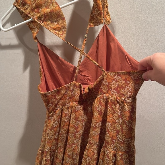 Georgette Ruffle-Sleeve Tiered Midi Dress in Daisy Meadow Size 0 - Picture 6 of 7